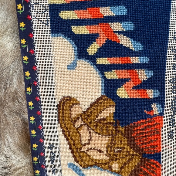 Beautiful embroidery art. Ready to add to your home. - Picture 3 of 4